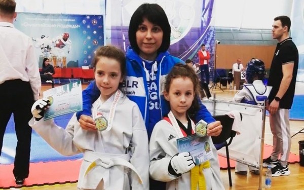 Шесть медалей привезли с «Олимпийских надежд» звездочки барановичского таэквондо