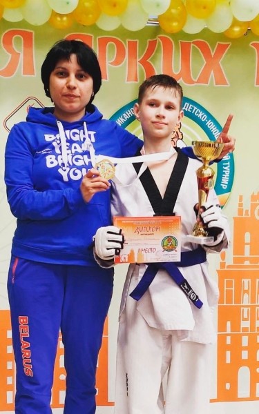 Шесть медалей привезли с «Олимпийских надежд» звездочки барановичского таэквондо