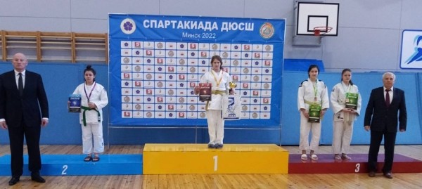 Трехкратная! Барановичская дзюдоистка получила лицензионное кимоно