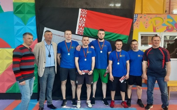 Турнир определил самых сильных мужчин Барановичей