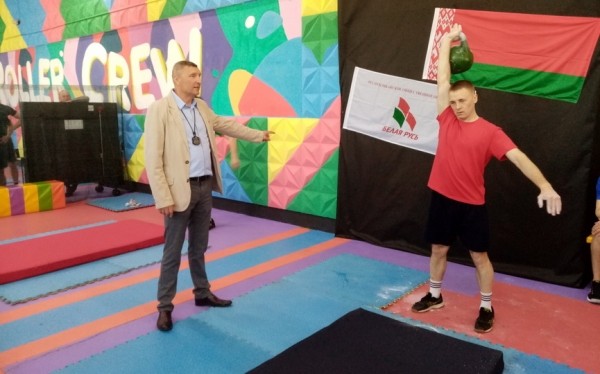 Турнир определил самых сильных мужчин Барановичей