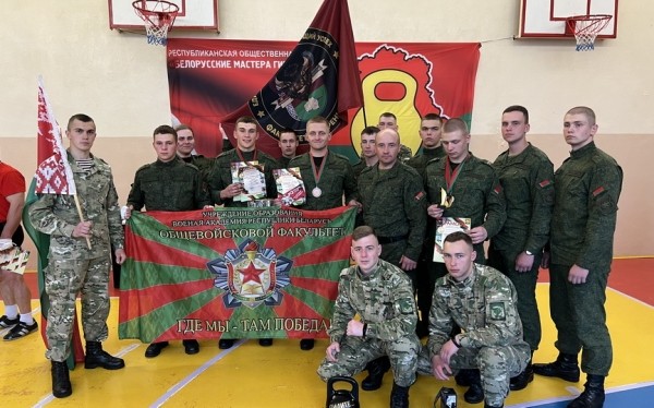 В Барановичах гиревики сражались за кубок &laquo;Победы&raquo;