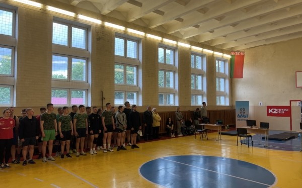 В Барановичах гиревики сражались за кубок &laquo;Победы&raquo;