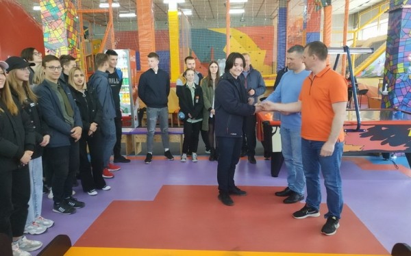 В Барановичах наградили ребят, которые приняли участие в военно-патриотической игре «Орленок» В Барановичах наградили ребят, которые приняли участие в военно-патриотической игре «Орленок»