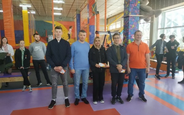 В Барановичах наградили ребят, которые приняли участие в военно-патриотической игре «Орленок» В Барановичах наградили ребят, которые приняли участие в военно-патриотической игре «Орленок»