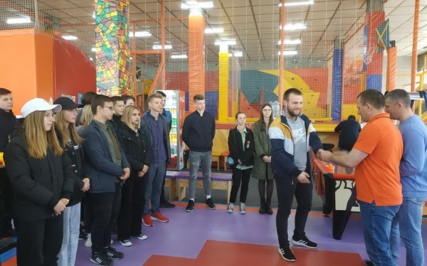 В Барановичах наградили ребят, которые приняли участие в военно-патриотической игре «Орленок» В Барановичах наградили ребят, которые приняли участие в военно-патриотической игре «Орленок»