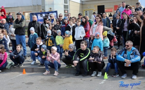 В Барановичах состоялся турнир по силовому экстриму. Фоторепортаж