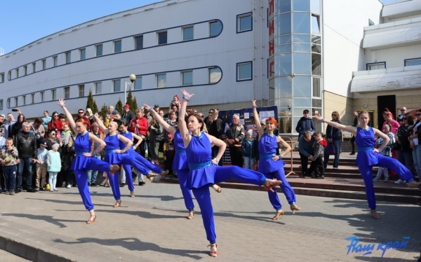 В Барановичах состоялся турнир по силовому экстриму. Фоторепортаж