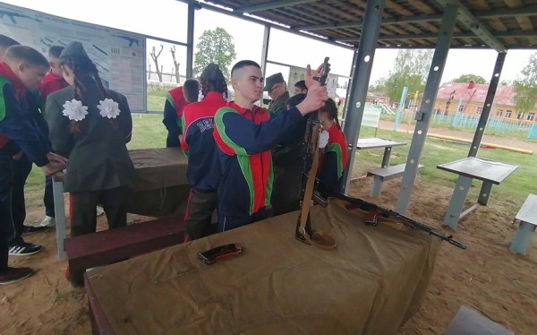  Военно-патриотическая игра «Орленок» прошла в Барановичском районе. Кто стал лучшим?