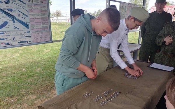  Военно-патриотическая игра «Орленок» прошла в Барановичском районе. Кто стал лучшим?