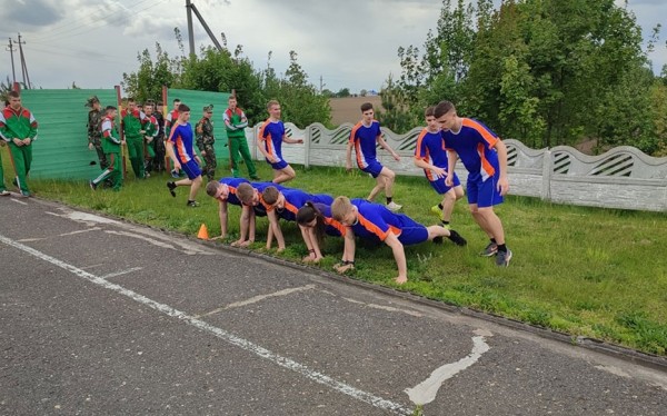 Военно-спортивную эстафету «Ураган» впервые организовали в кадетском училище