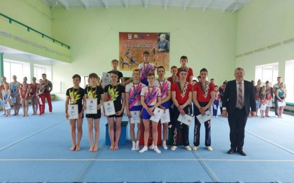 Восходящие звезды акробатики из Барановичей взяли золото и серебро Восходящие звезды акробатики из Барановичей взяли золото и серебро
