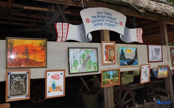 Частушки, батлейка, мастер-классы. Как в Барановичском районе прошел праздник фольклора «Напевы зямлі маёй». Фоторепортаж Частушки, батлейка, мастер-классы. Как в Барановичском районе прошел праздник фольклора «Напевы зямлі маёй». Фоторепортаж