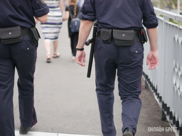 В Брестской области мужчина украл у соседа крупную сумму денег