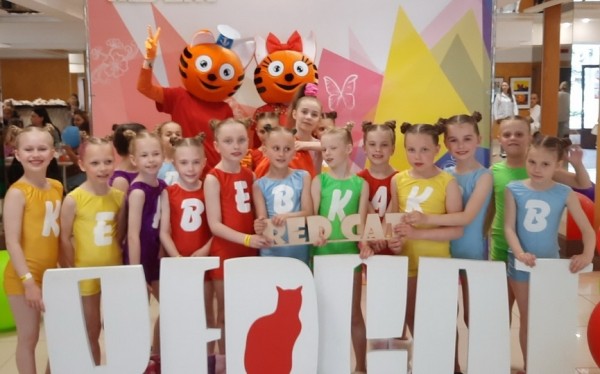 «Карусель MIX» из Барановичей покорила республиканский конкурс современного танца «Карусель MIX» из Барановичей покорила республиканский конкурс современного танца