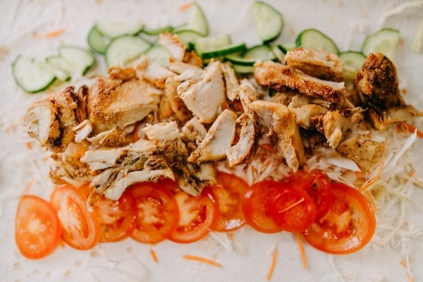 Об этой шаурме говорят все! «Кебаб на болоте» – вкусный стритфуд, большое меню, быстрая доставка по Бресту