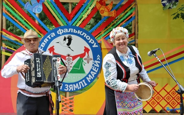 Частушки, батлейка, мастер-классы. Как в Барановичском районе прошел праздник фольклора «Напевы зямлі маёй». Фоторепортаж Частушки, батлейка, мастер-классы. Как в Барановичском районе прошел праздник фольклора «Напевы зямлі маёй». Фоторепортаж