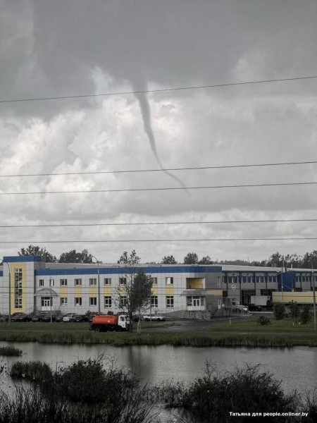 Над Минском попытался образоваться смерч, но пока передумал
