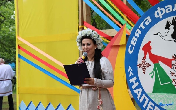 Частушки, батлейка, мастер-классы. Как в Барановичском районе прошел праздник фольклора «Напевы зямлі маёй». Фоторепортаж Частушки, батлейка, мастер-классы. Как в Барановичском районе прошел праздник фольклора «Напевы зямлі маёй». Фоторепортаж