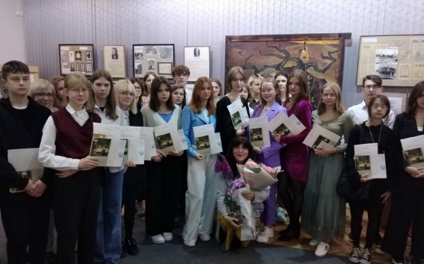 Вручение свидетельств об окончании детской художественной школы прошло в выставочном зале Барановичей Вручение свидетельств об окончании детской художественной школы прошло в выставочном зале Барановичей