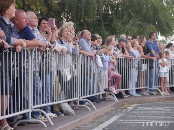 В Бресте 26 июня на Набережной устраивают K-POP фестиваль. Кто выступает? В Бресте 26 июня на Набережной устраивают K-POP фестиваль. Кто выступает?