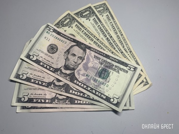 Российский рубль снова добавил. А что с долларом? Российский рубль снова добавил. А что с долларом?