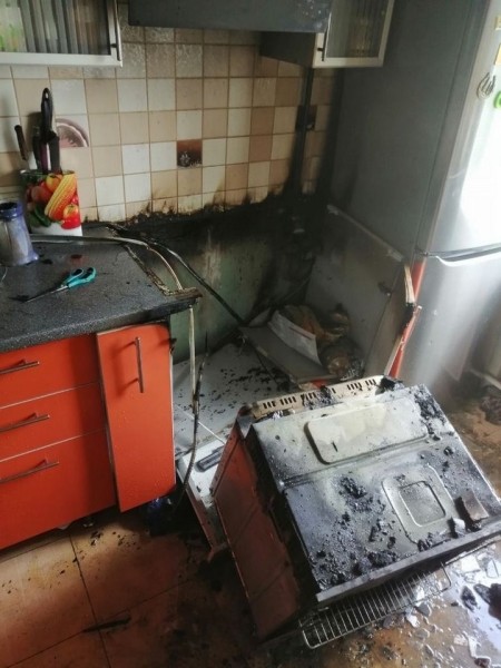 Короткое замыкание духовки стало причиной пожара в одной из квартир Пинска