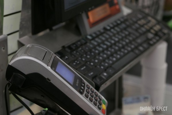 В Беларуси кассир похитила деньги из сейфа, чтобы вложиться в криптовалюту