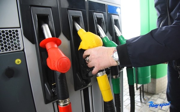 Цены на автомобильное топливо поднимутся 28 июня