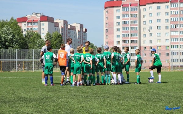 Джонас Дэман: «Уровень средний, но схватывают быстро». Бельгийский тренер провел интенсив для юных футболистов Барановичей Джонас Дэман: «Уровень средний, но схватывают быстро». Бельгийский тренер провел интенсив для юных футболистов Барановичей