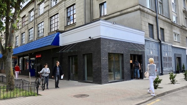 Аренда помещений в центре Бреста под магазины, шоурумы, кафе, бары, рестораны и офисы с возможностью полной перепланировки Аренда помещений в центре Бреста под магазины, шоурумы, кафе, бары, рестораны и офисы с возможностью полной перепланировки