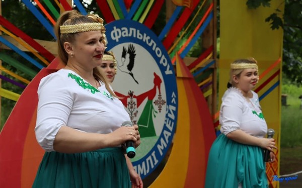 Частушки, батлейка, мастер-классы. Как в Барановичском районе прошел праздник фольклора «Напевы зямлі маёй». Фоторепортаж Частушки, батлейка, мастер-классы. Как в Барановичском районе прошел праздник фольклора «Напевы зямлі маёй». Фоторепортаж