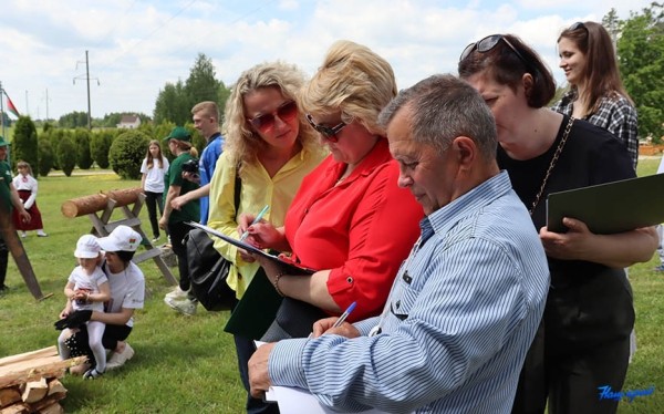 Фоторепортаж. «Властелина села» выбрали в Барановичском районе Фоторепортаж. «Властелина села» выбрали в Барановичском районе