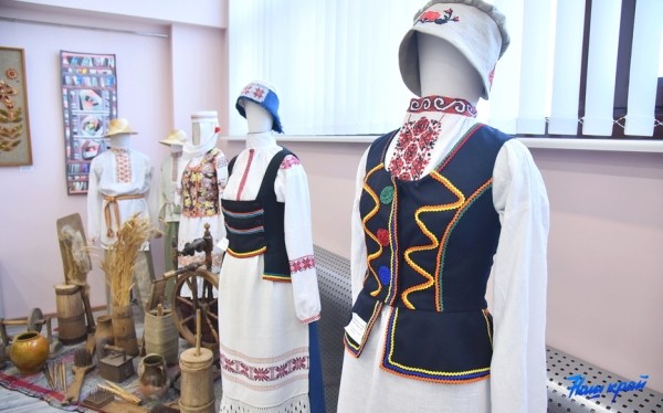 О чем помощник Президента Беларуси говорил с барановичской молодежью О чем помощник Президента Беларуси говорил с барановичской молодежью