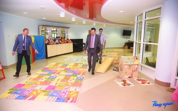 О чем помощник Президента Беларуси говорил с барановичской молодежью О чем помощник Президента Беларуси говорил с барановичской молодежью