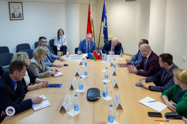 Партнеры в международном  сотрудничестве Барановичского госуниверситета: подписан договор с российским вузом