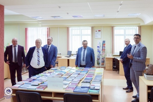 Партнеры в международном  сотрудничестве Барановичского госуниверситета: подписан договор с российским вузом