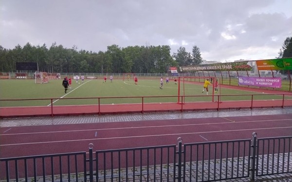 Под дождем, в жару, упорной борьбе. Совсем не мини- стал футбол для работников барановичских предприятий Под дождем, в жару, упорной борьбе. Совсем не мини- стал футбол для работников барановичских предприятий