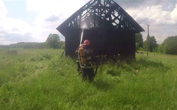 Пожар произошел в доме в Барановичском районе Пожар произошел в доме в Барановичском районе