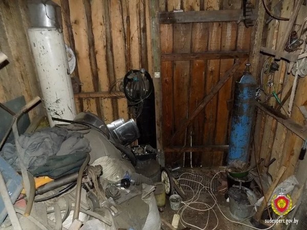 Сорвал замок, похитил имущество: в Малорите эксперты помогли найти злоумышленника по следу обуви Сорвал замок, похитил имущество: в Малорите эксперты помогли найти злоумышленника по следу обуви