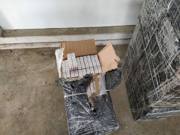 Крупную партию контрабандных сигарет из Беларуси задержали в Литве. Стоимость нелегального груза