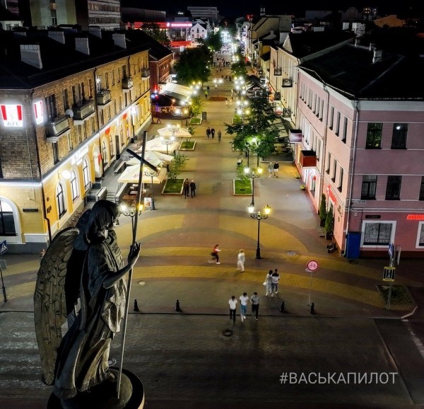 
                Самая красивая улица Бреста
            