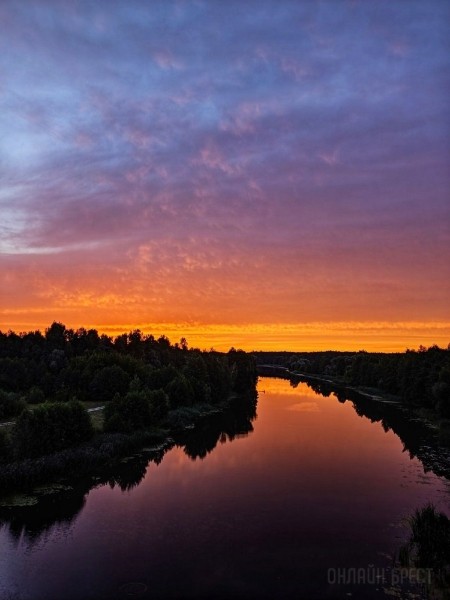 Читатель: Было очень красиво! Сегодняшний рассвет в городе-спутнике Бреста
Читатель: Было очень красиво! Сегодняшний рассвет в городе-спутнике Бреста