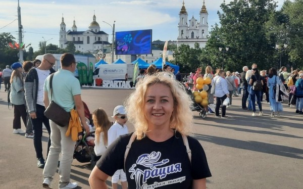 Барановичская «Грация» успешно станцевала на «Радуге над Витебском» Барановичская «Грация» успешно станцевала на «Радуге над Витебском»