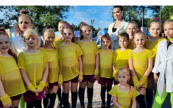 Барановичская «Грация» успешно станцевала на «Радуге над Витебском» Барановичская «Грация» успешно станцевала на «Радуге над Витебском»