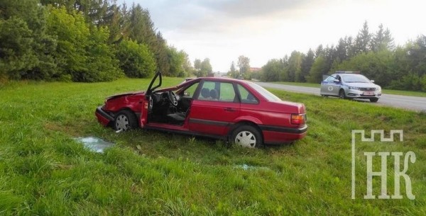 Семья из Бреста на легковушке съехала в кювет Семья из Бреста на легковушке съехала в кювет