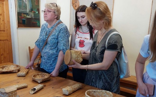 Народный ансамбль «Лiрнiкi» из Барановичского района побывал в Великом Новгороде