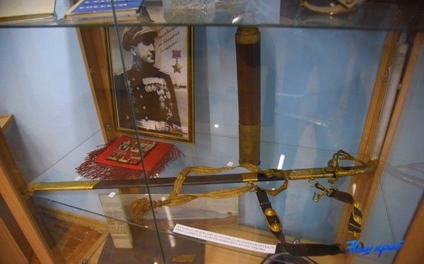 Экскурсию в музей на выставку к 120-летию Георгия Холостякова организовала для молодежи «Барановичи коммунтеплосеть» Экскурсию в музей на выставку к 120-летию Георгия Холостякова организовала для молодежи «Барановичи коммунтеплосеть»