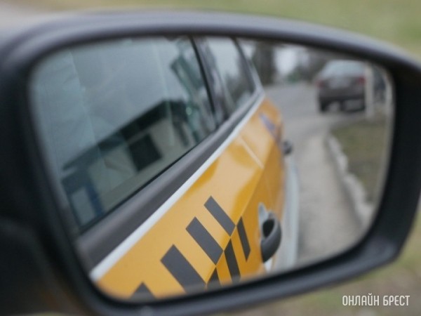 Таксист без ведома клиента отменил поездку, а тот обратился в налоговую Таксист без ведома клиента отменил поездку, а тот обратился в налоговую