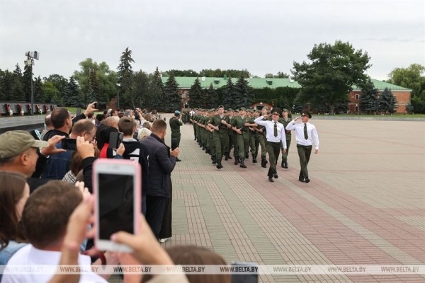 Более 120 студентов военной кафедры ГГМУ принесли присягу в Брестской крепости